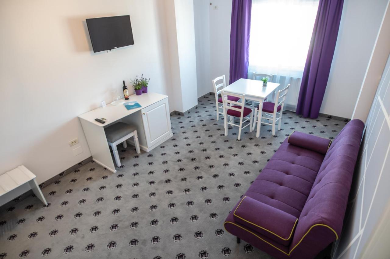 Hotel Tadora Észak-Eforie Kültér fotó